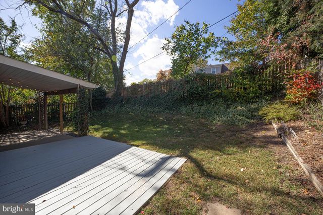 2304 PARKWAY, Cheverly, MD 20785