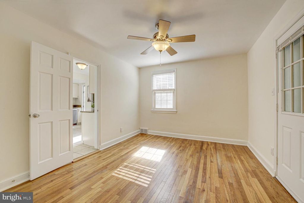 2304 PARKWAY, Cheverly, MD 20785