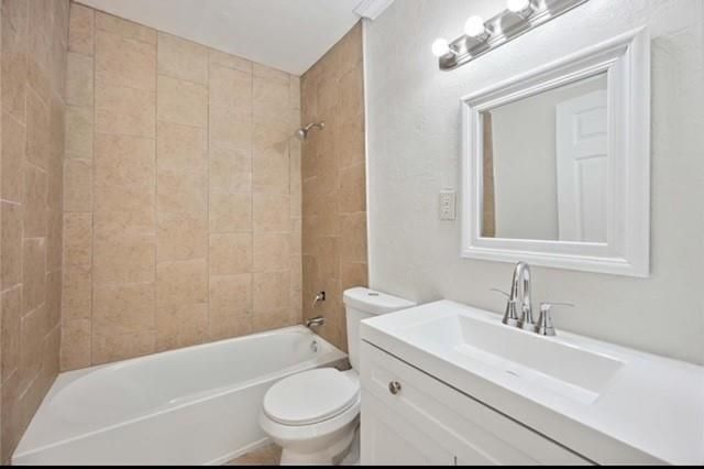 220 Armstrong Street, Houston, TX 77029