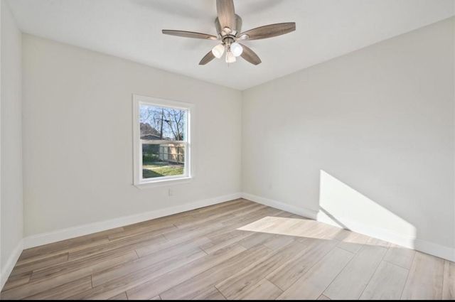 220 Armstrong Street, Houston, TX 77029