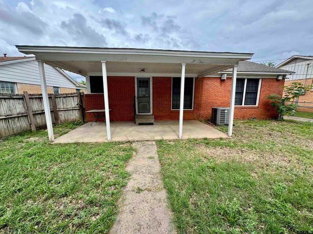 1931 S Wiley, Tyler, TX 75701