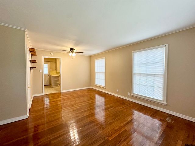 1931 S Wiley, Tyler, TX 75701