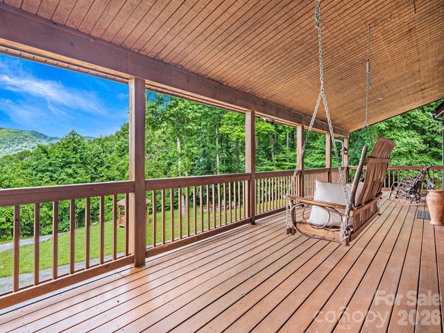 59 W Canoe Creek Drive 3, Tuckasegee, NC 28783