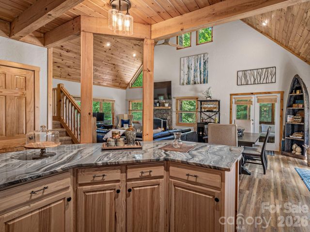 59 W Canoe Creek Drive 3, Tuckasegee, NC 28783