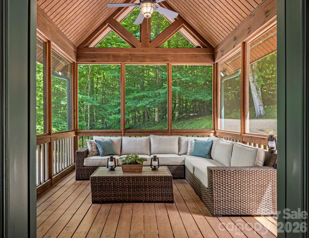 59 W Canoe Creek Drive 3, Tuckasegee, NC 28783