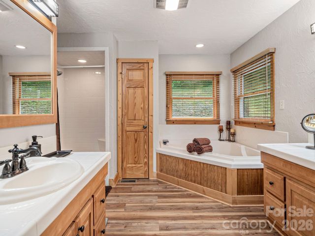 59 W Canoe Creek Drive 3, Tuckasegee, NC 28783