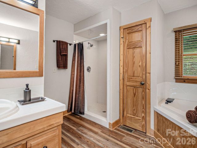 59 W Canoe Creek Drive 3, Tuckasegee, NC 28783