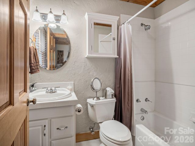 59 W Canoe Creek Drive 3, Tuckasegee, NC 28783