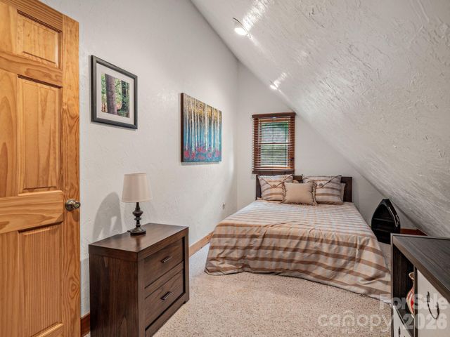 59 W Canoe Creek Drive 3, Tuckasegee, NC 28783