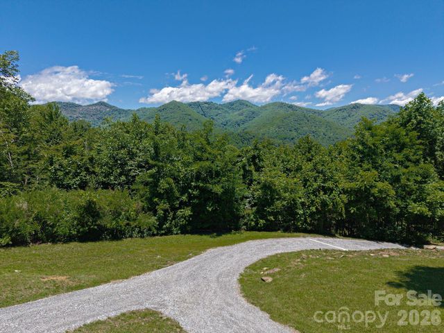 59 W Canoe Creek Drive 3, Tuckasegee, NC 28783