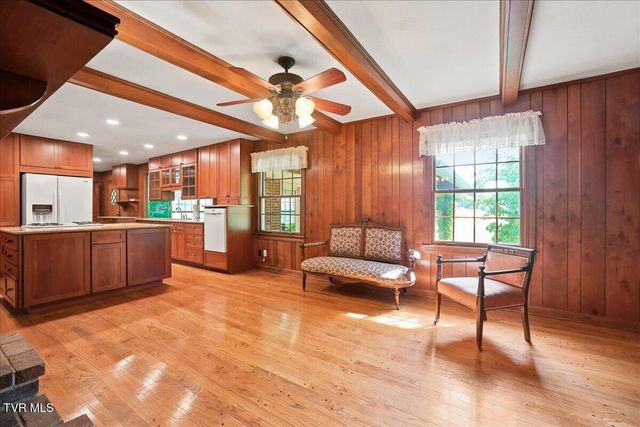 404 Cowan Drive, Rogersville, TN 37857