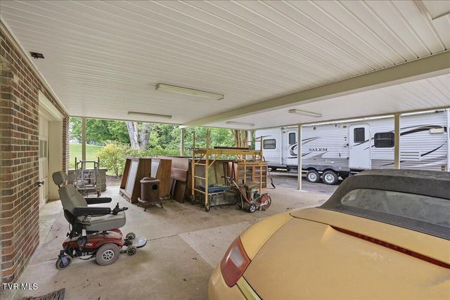 404 Cowan Drive, Rogersville, TN 37857