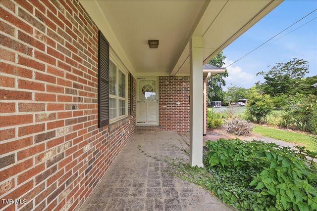 404 Cowan Drive, Rogersville, TN 37857