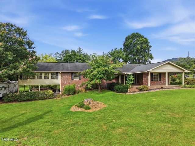 404 Cowan Drive, Rogersville, TN 37857