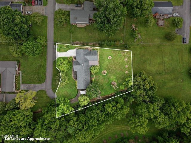404 Cowan Drive, Rogersville, TN 37857