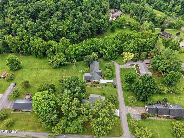 404 Cowan Drive, Rogersville, TN 37857