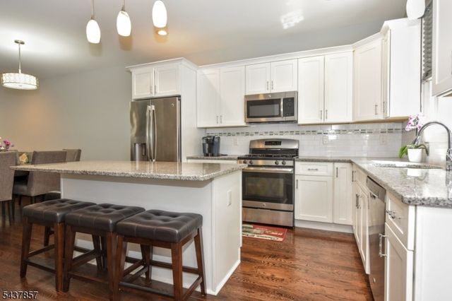 451 Springfield Ave 111, Hasbrouck Heights Boro, NJ 07604