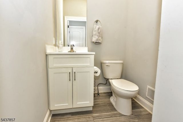 451 Springfield Ave 111, Hasbrouck Heights Boro, NJ 07604