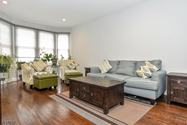 451 Springfield Ave 111, Hasbrouck Heights Boro, NJ 07604