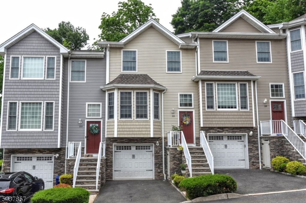 451 Springfield Ave 111, Hasbrouck Heights Boro, NJ 07604 — photo 2