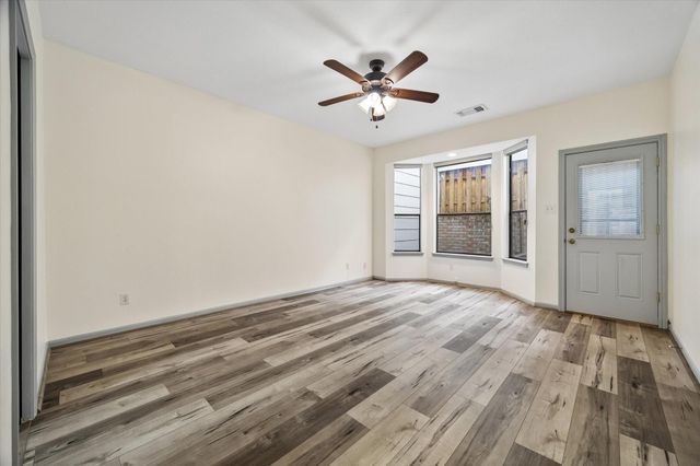 727 Bunker Hill Road 92, Houston, TX 77024