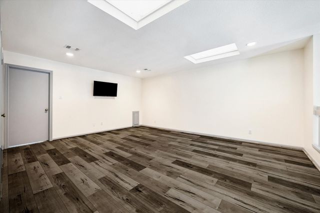 727 Bunker Hill Road 92, Houston, TX 77024