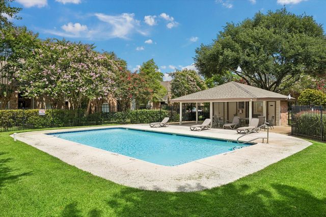 727 Bunker Hill Road 92, Houston, TX 77024