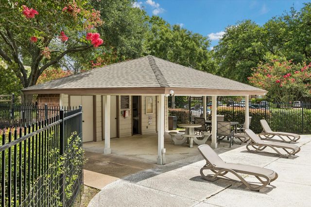 727 Bunker Hill Road 92, Houston, TX 77024