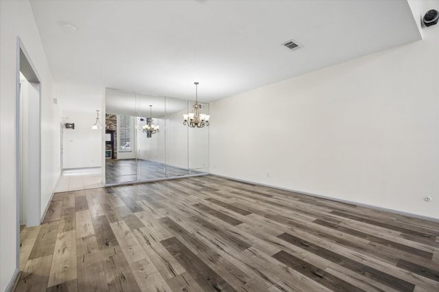 727 Bunker Hill Road 92, Houston, TX 77024