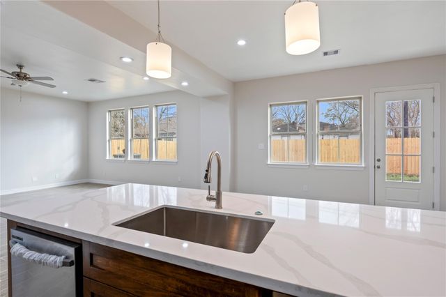 201 W Ellaine Avenue, Pasadena, TX 77506