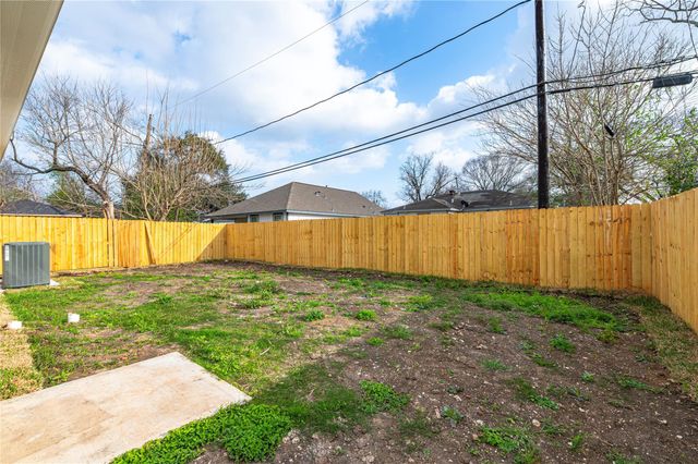 201 W Ellaine Avenue, Pasadena, TX 77506