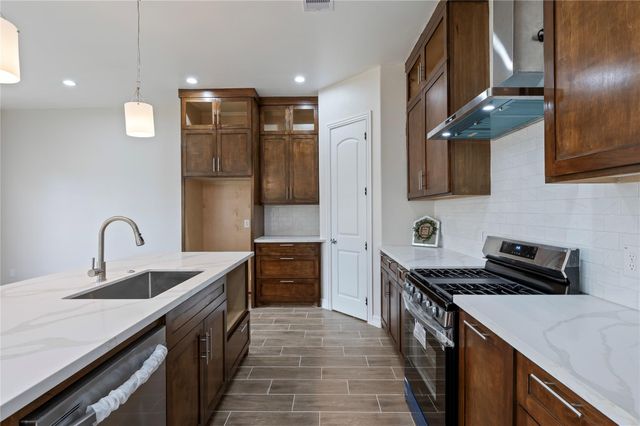 201 W Ellaine Avenue, Pasadena, TX 77506