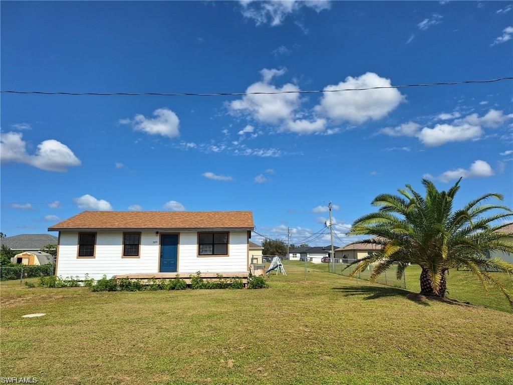 3820 20th ST W, LEHIGH ACRES, FL 33971 — exterior