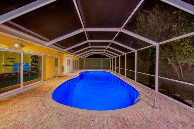 13400 SW 78th Ct, Pinecrest, FL 33156