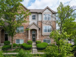 208 Prairie Court, Morton Grove, IL 60053