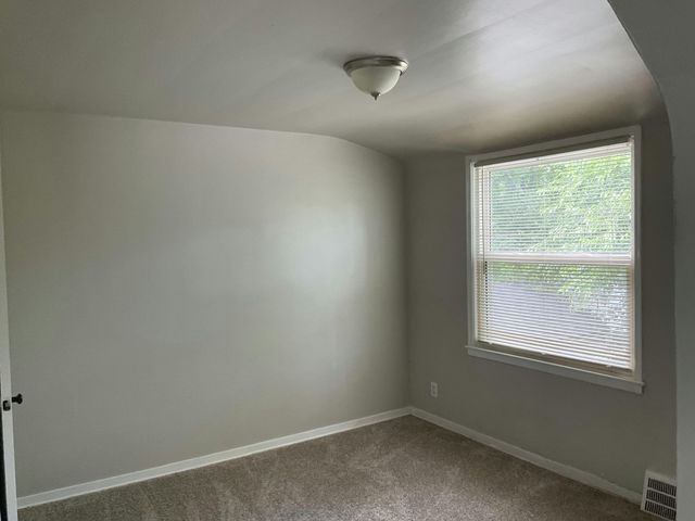 20233 Moross Road, Detroit, MI 48224