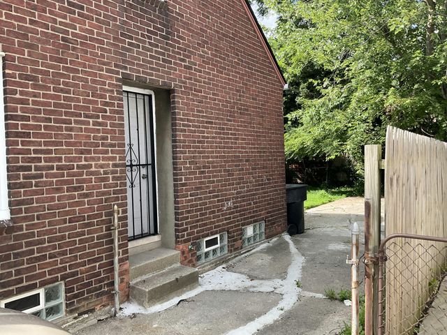 20233 Moross Road, Detroit, MI 48224