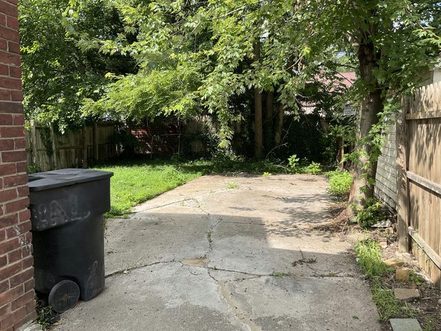 20233 Moross Road, Detroit, MI 48224