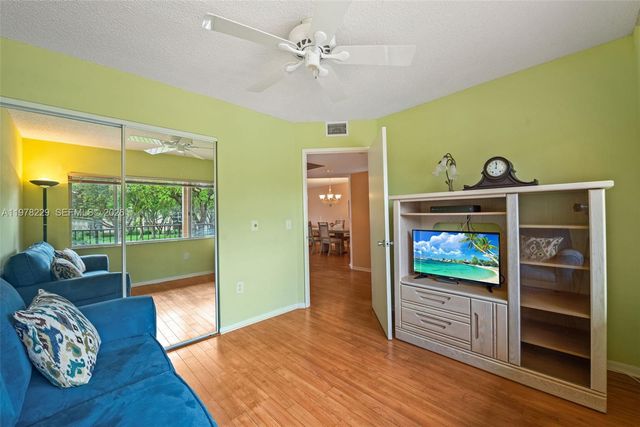 13701 SW 12th St 202A, Pembroke Pines, FL 33027