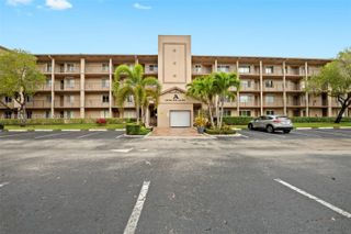 13701 SW 12th St 202A, Pembroke Pines, FL 33027