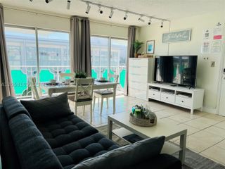 1732 Meridian Ave 701, Miami Beach, FL 33139