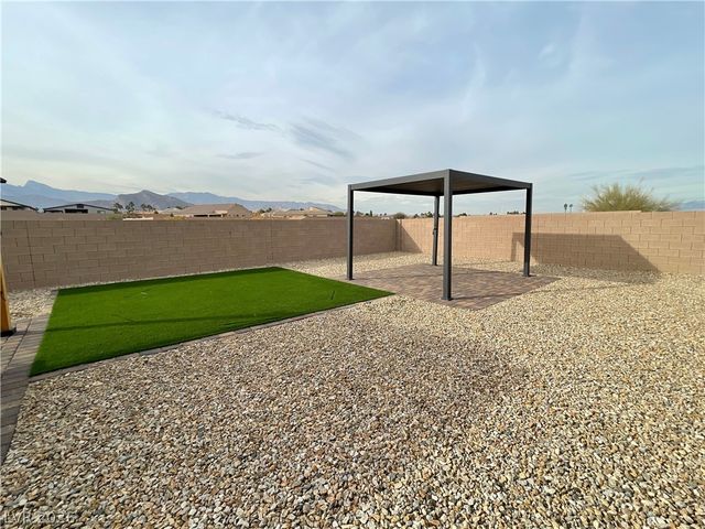 4041 Sweet Violet Court, Las Vegas, NV 89129