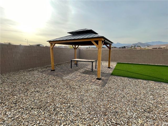 4041 Sweet Violet Court, Las Vegas, NV 89129