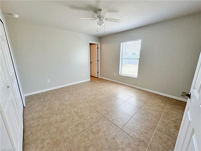 1022 NE 8th PL, Cape Coral, FL 33909