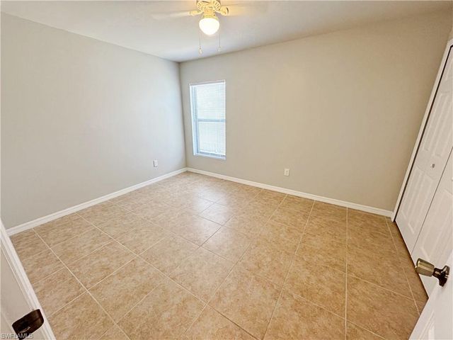 1022 NE 8th PL, Cape Coral, FL 33909