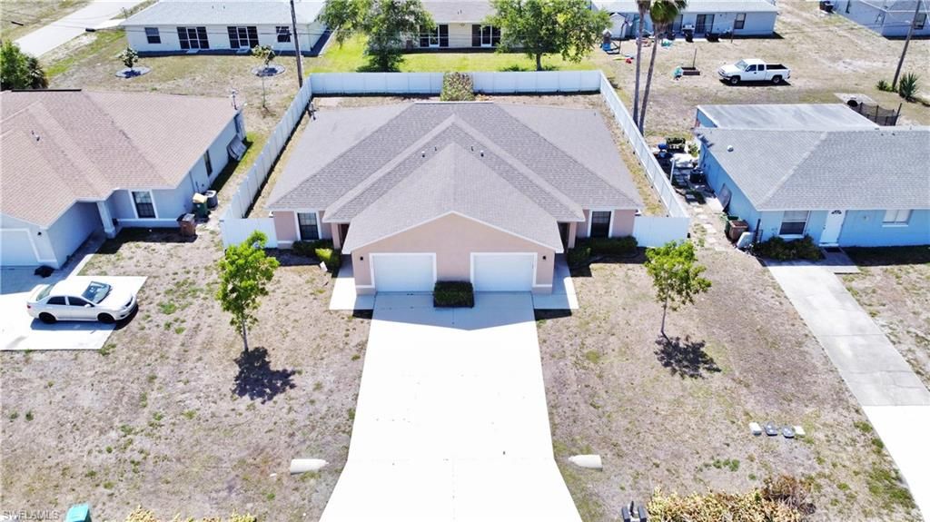 1022 NE 8th PL, Cape Coral, FL 33909