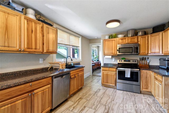 52 Pennsylvania Avenue, Asheville, NC 28806
