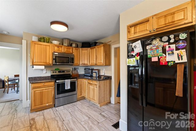 52 Pennsylvania Avenue, Asheville, NC 28806
