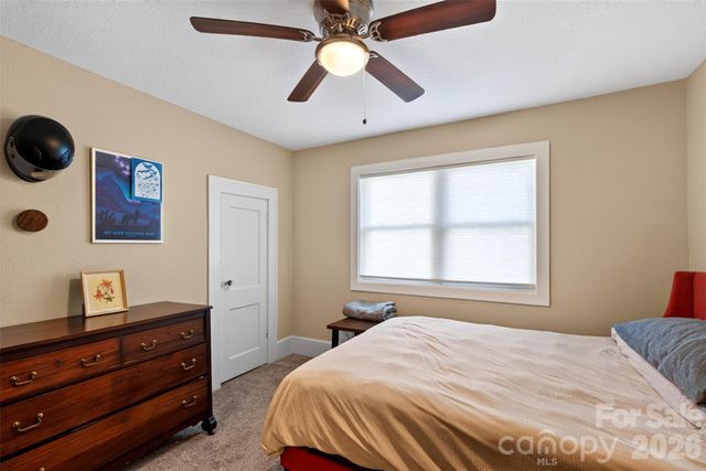 52 Pennsylvania Avenue, Asheville, NC 28806