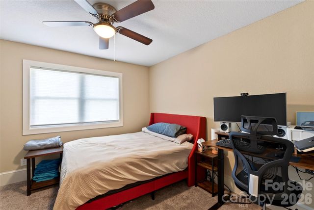 52 Pennsylvania Avenue, Asheville, NC 28806